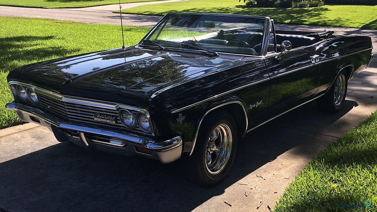 1966' Chevrolet Impala photo #2