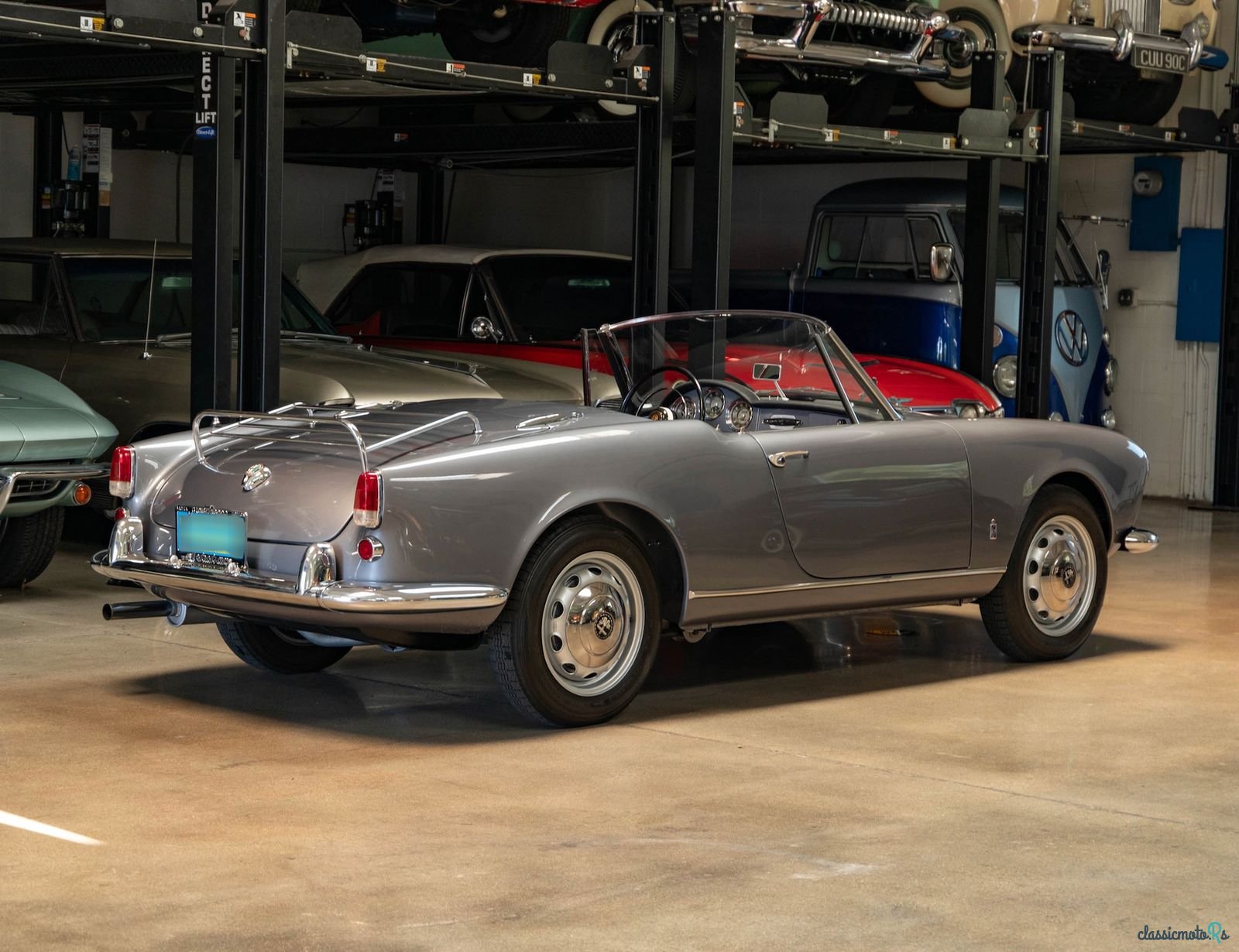 1960' Alfa Romeo Giulietta Veloce Spider photo #6