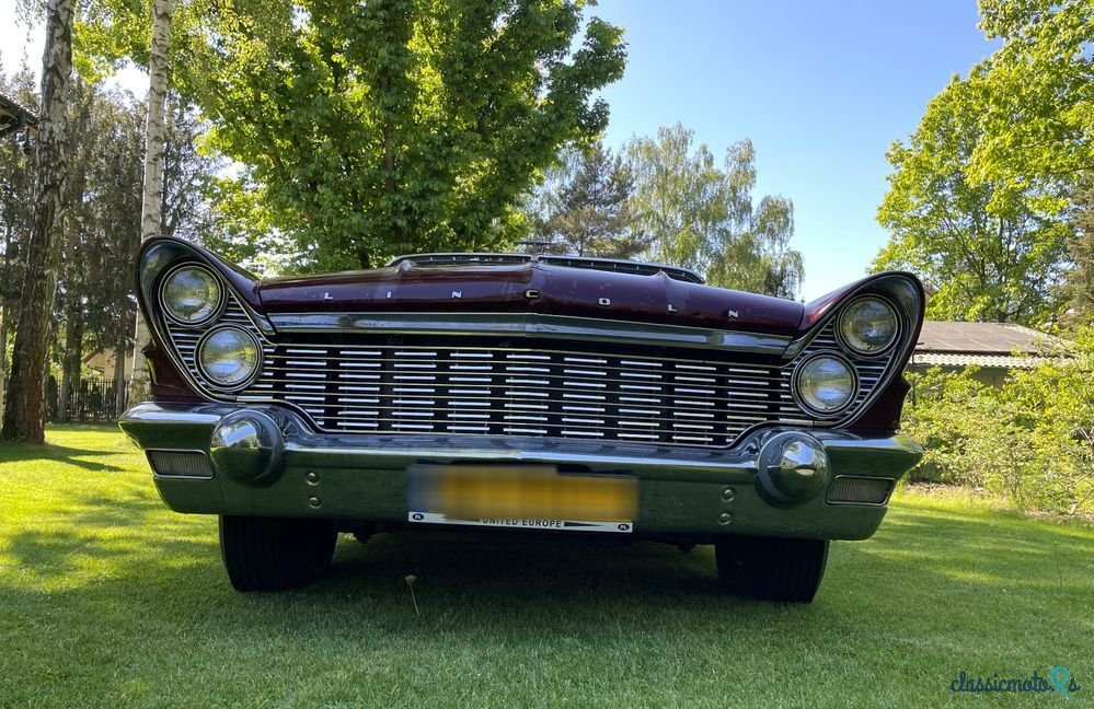 1960' Lincoln Continental photo #4