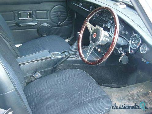 1976' MG Mgb Gt photo #2