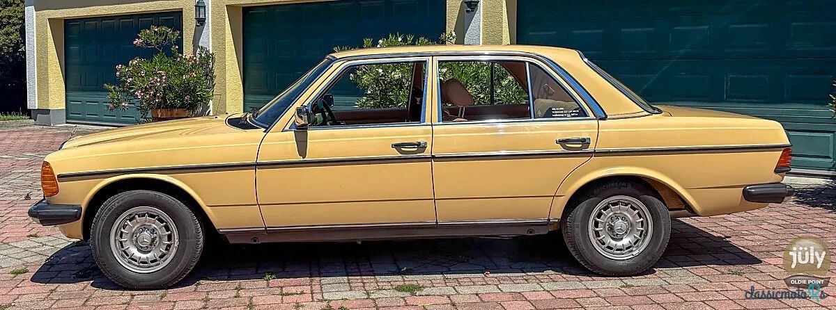 1980' Mercedes-Benz 230 W123 photo #4