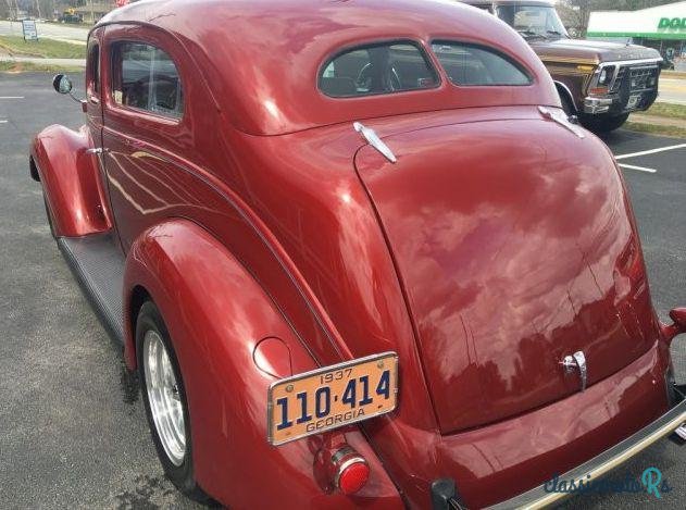 1937' Ford photo #3