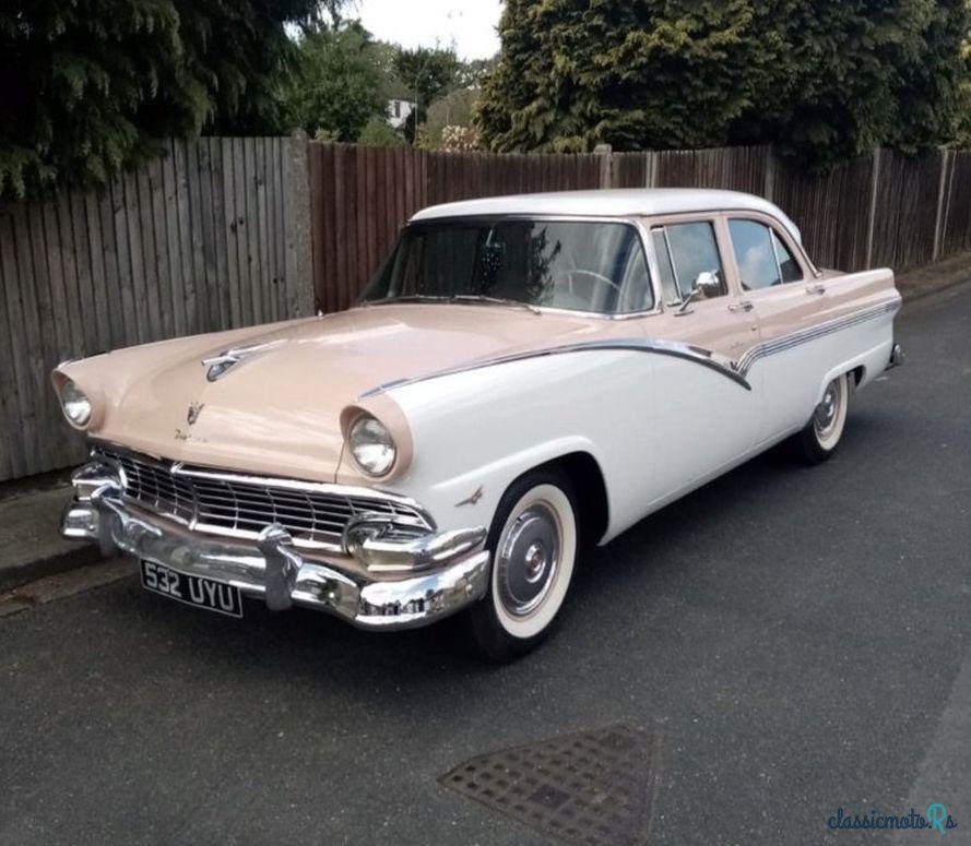 1956' Ford Fairlane photo #2