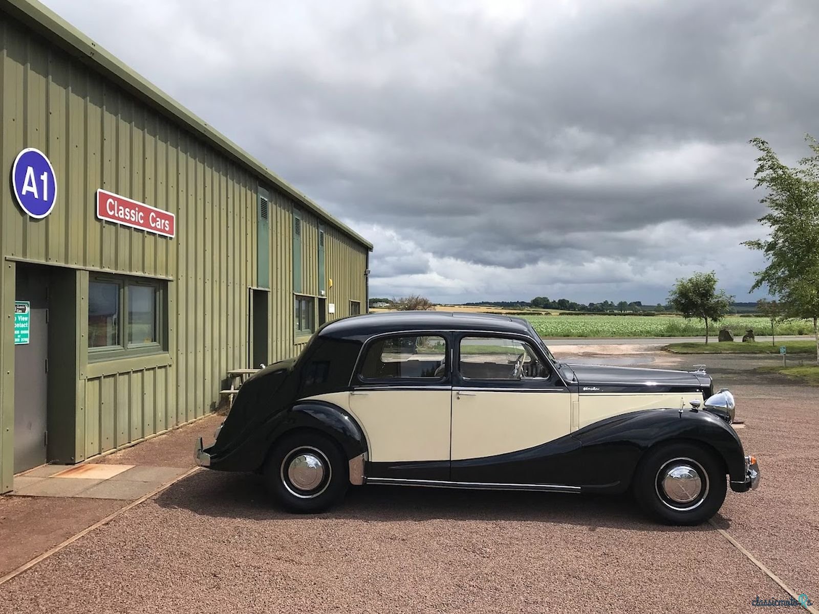 1952' Austin Sheerline photo #1