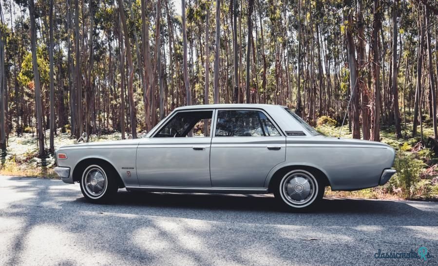 1970' Toyota Crown photo #3