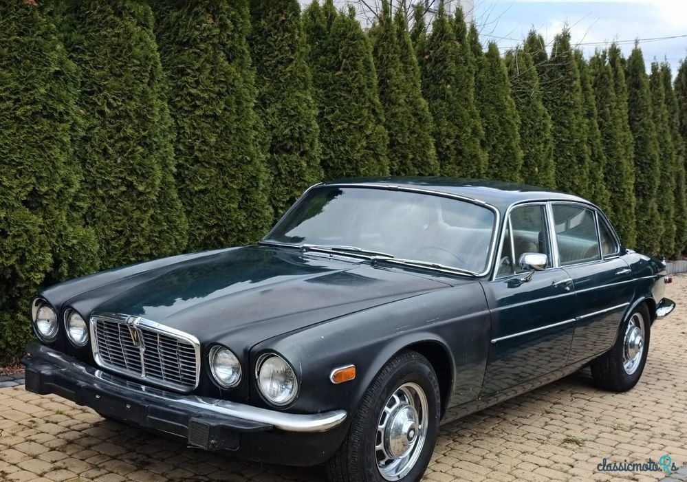 1974' Jaguar XJ photo #3