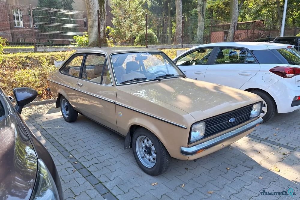 1979' Ford Escort photo #2