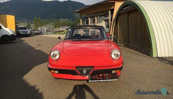 1984' Alfa Romeo Spider photo #1