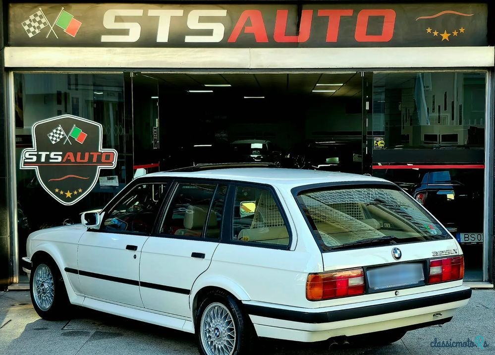 1989' BMW Série 3 I Touring photo #4