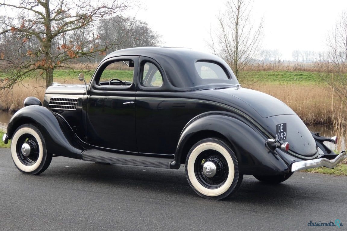 1935' Ford Model 48 photo #5