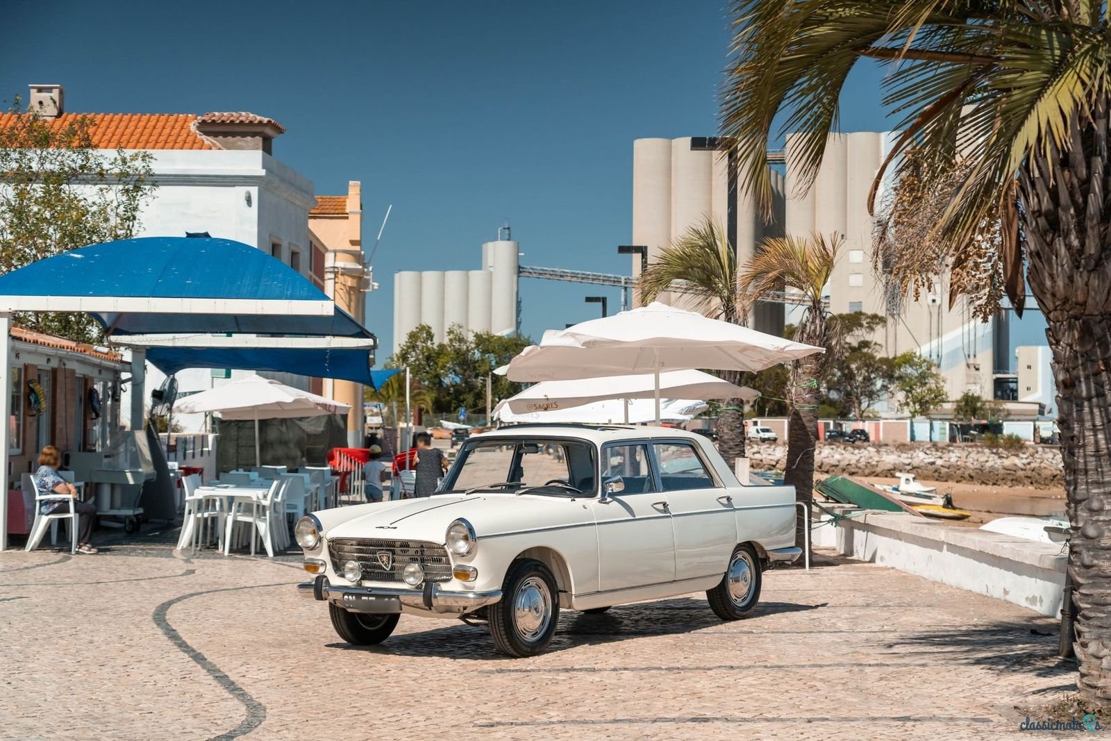 1967' Peugeot 404 photo #2