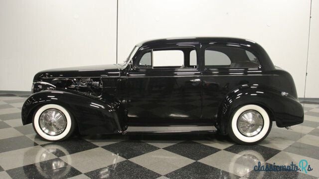 1939' Pontiac Deluxe photo #1