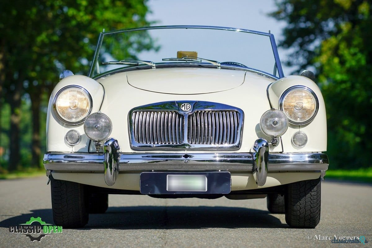 1956' MG MGA photo #2
