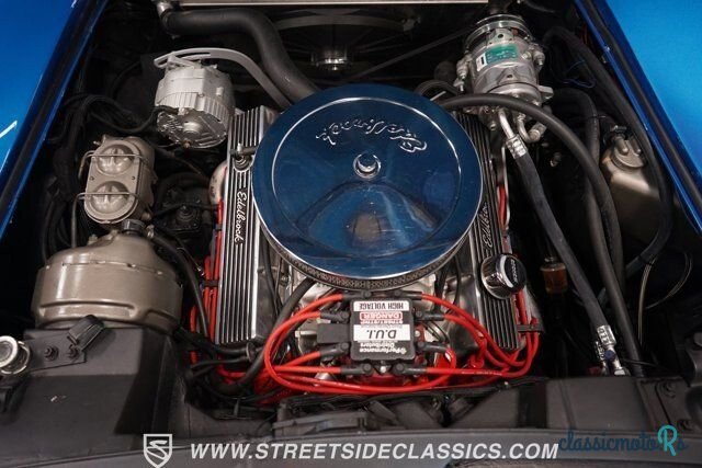 1975' Chevrolet Corvette photo #2