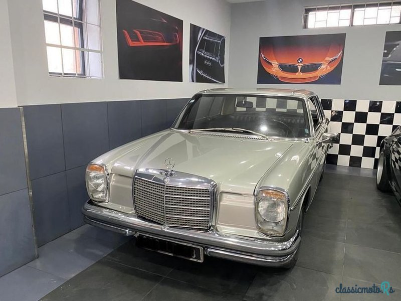 1969' Mercedes-Benz 250 photo #1