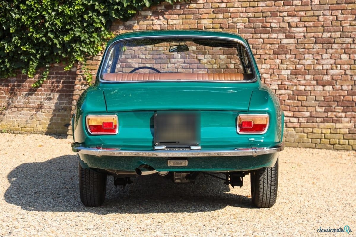 1972' Alfa Romeo Gt Junior photo #6