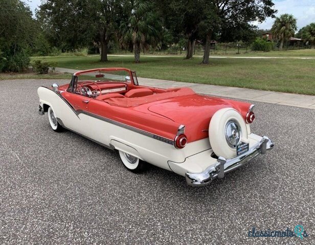 1956' Ford Fairlane photo #3