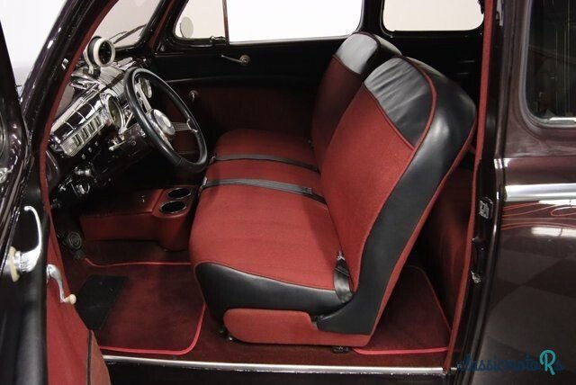 1947' Ford Deluxe photo #3