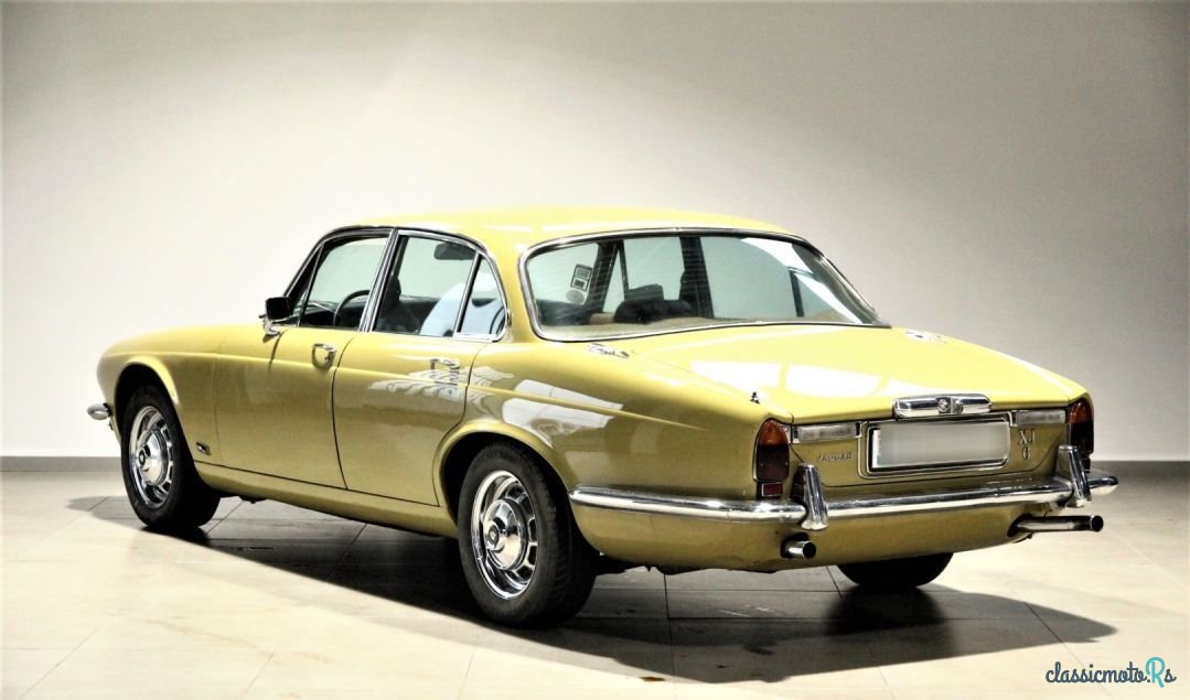 1974' Jaguar XJ photo #4