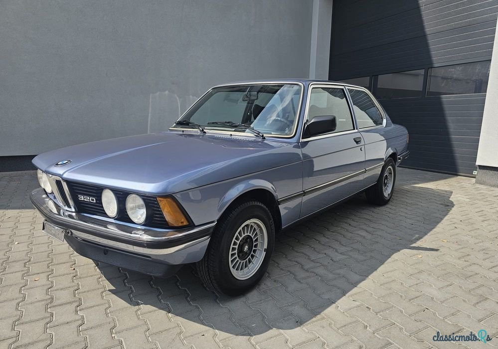 1980' BMW Seria 3 320 photo #2