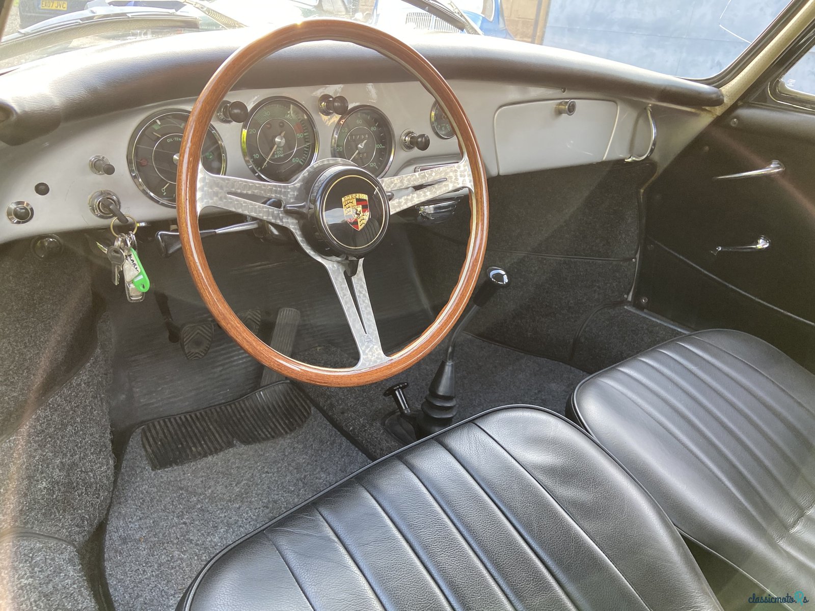 1961' Porsche 356 photo #5