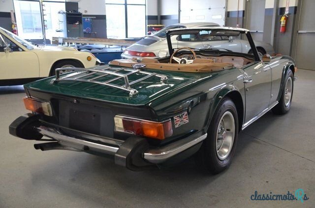 1975' Triumph TR6 photo #4