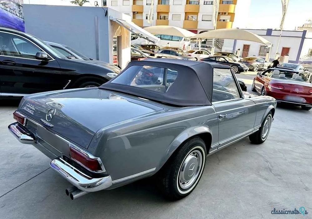 1965' Mercedes-Benz 230 photo #3