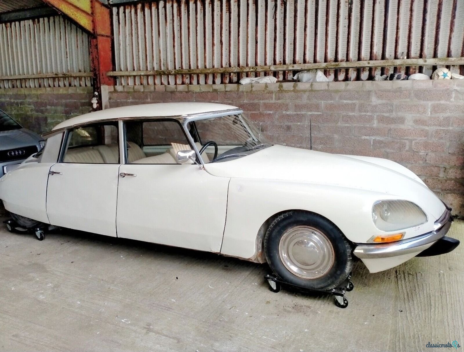 1970' Citroen DS photo #1