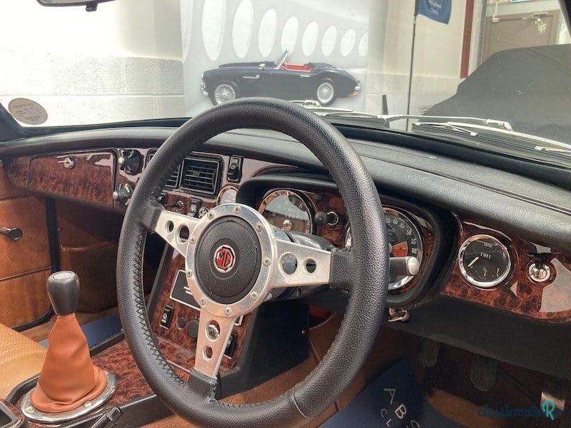1972' MG MGB photo #5