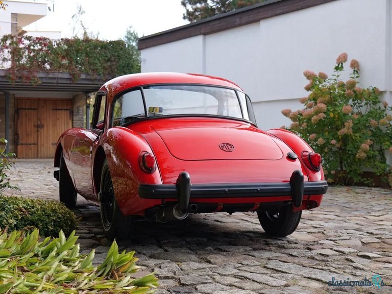 1957' MG MGA photo #3