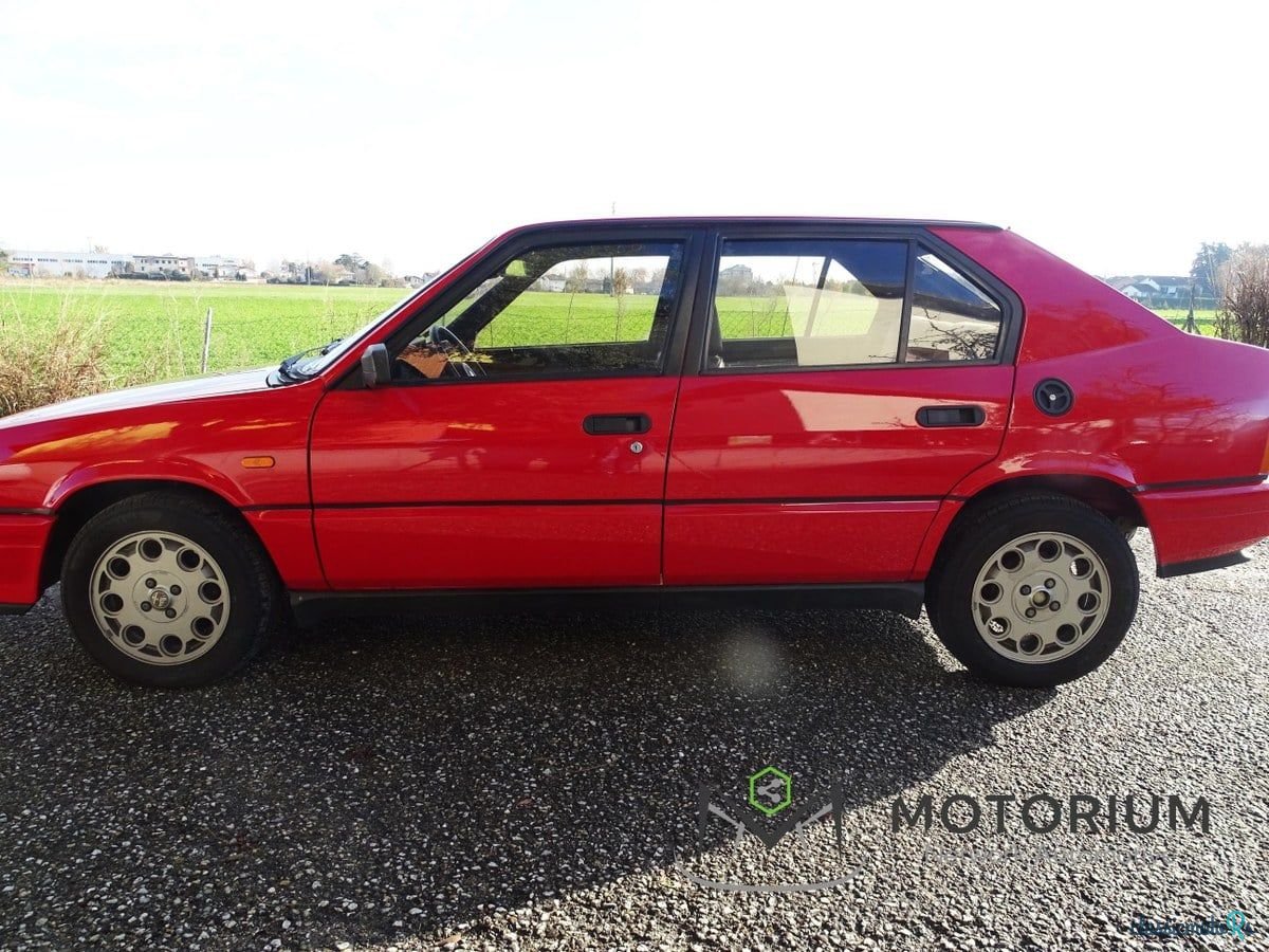 1985' Alfa Romeo 33 photo #2