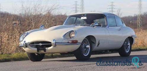 1962' Jaguar E Type Series 1 3.8 Coupe photo #2