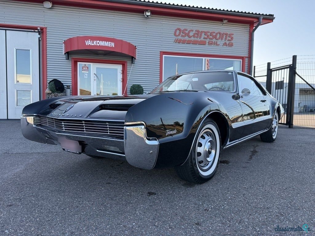 1966' Oldsmobile Toronado photo #1