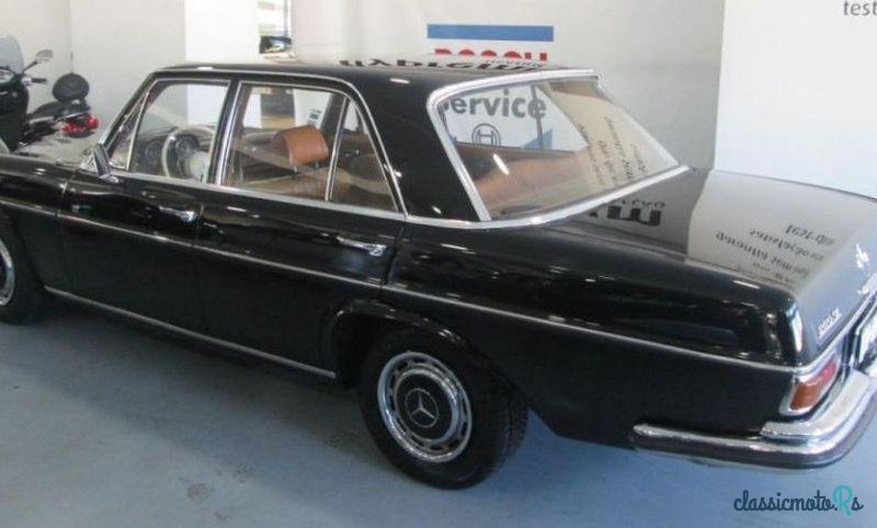 1970' Mercedes-Benz 280 Se Sedan photo #2