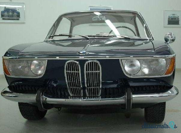 1967' BMW 2000 C photo #3