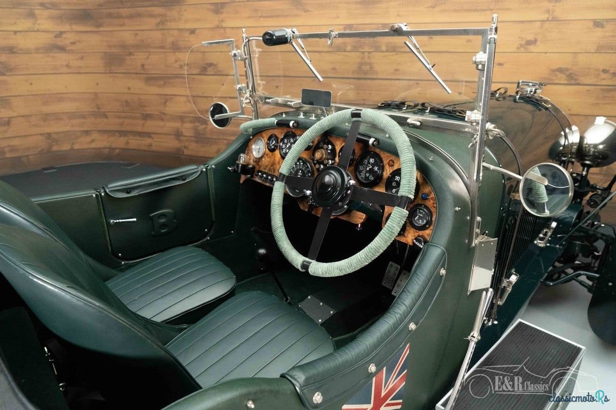 1952' Bentley 4 1/2 Litre photo #2