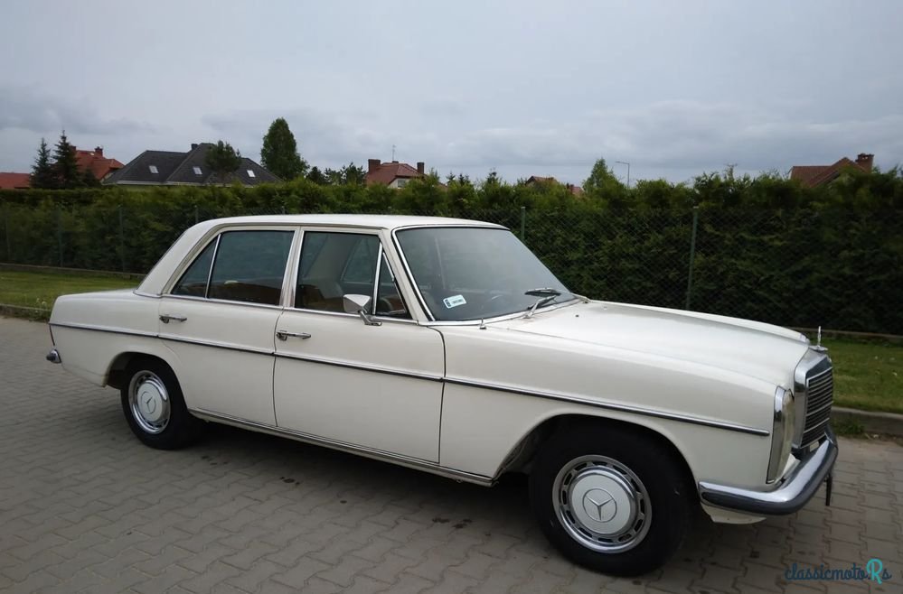 1970' Mercedes-Benz W114 photo #4