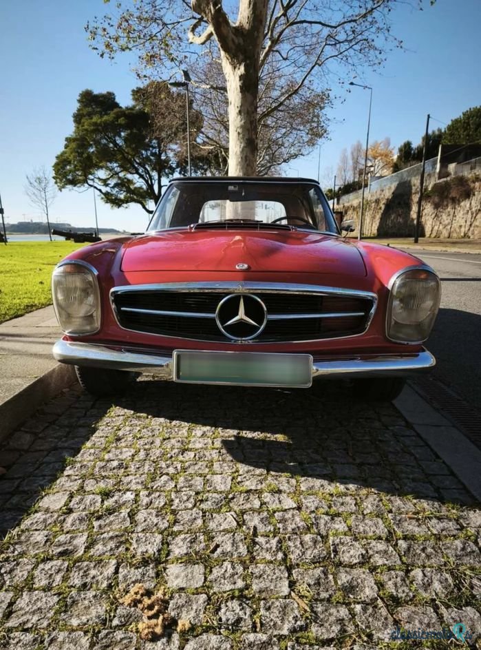 1965' Mercedes-Benz 230 photo #3