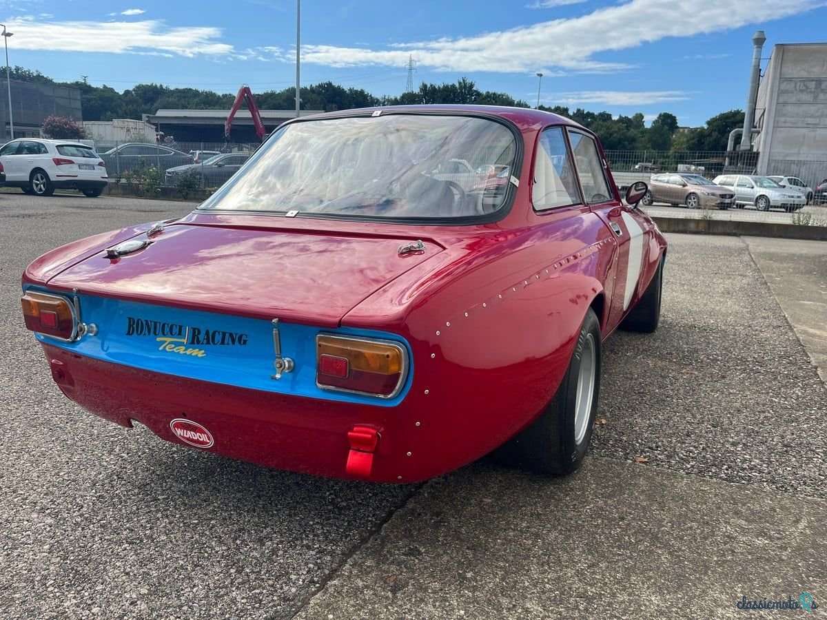1968' Alfa Romeo GT photo #5
