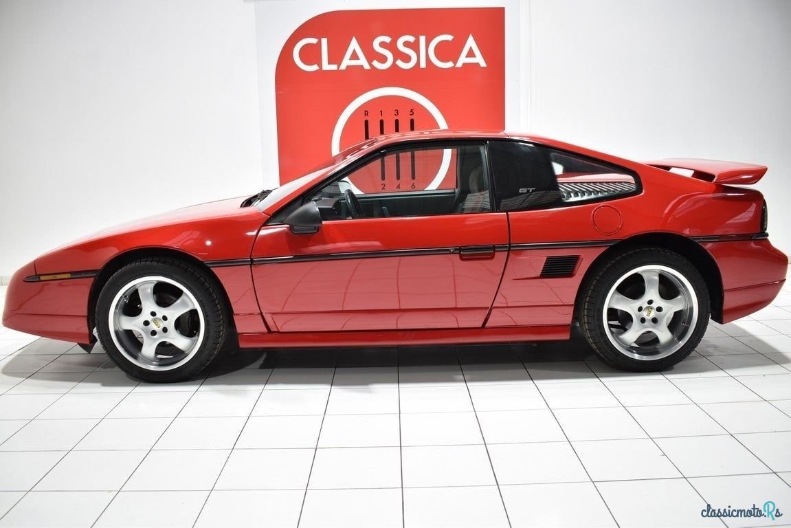 1987' Pontiac Fiero photo #2