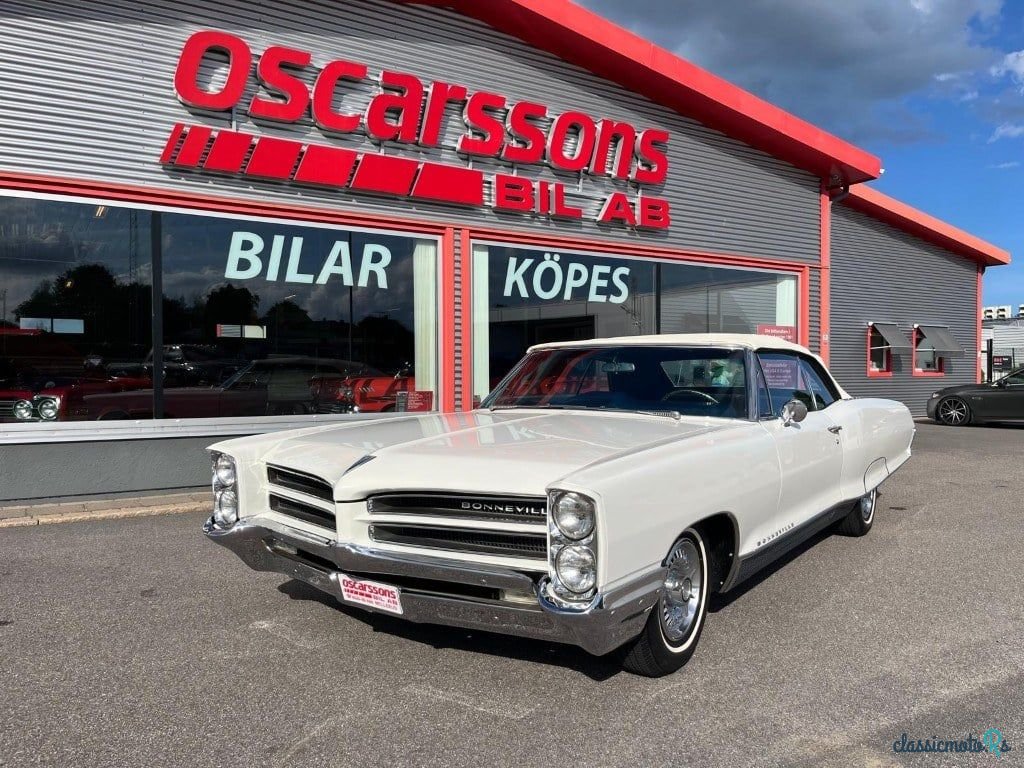 1966' Pontiac Bonneville photo #4