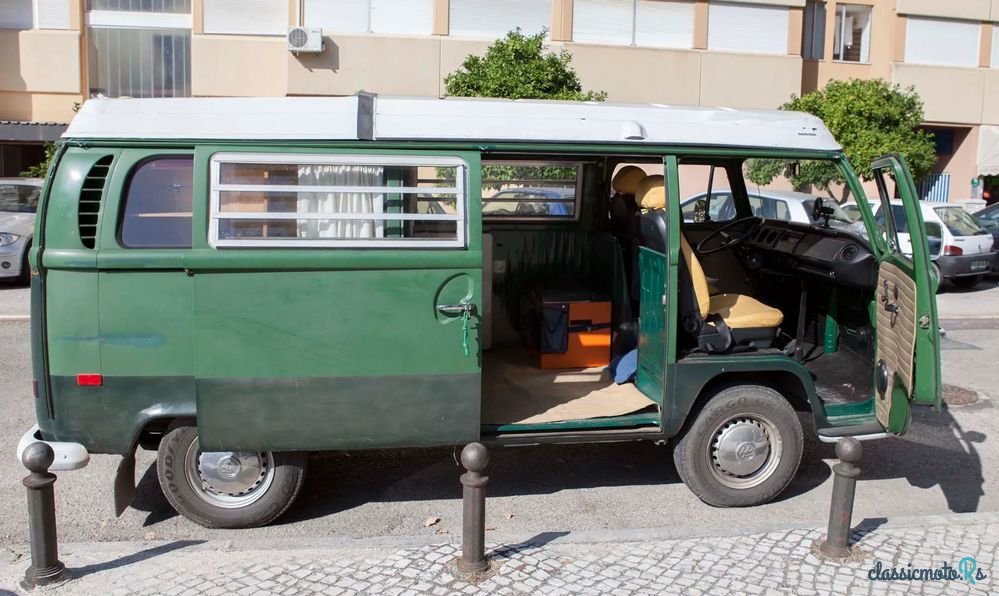 1968' Volkswagen Type 2 photo #4