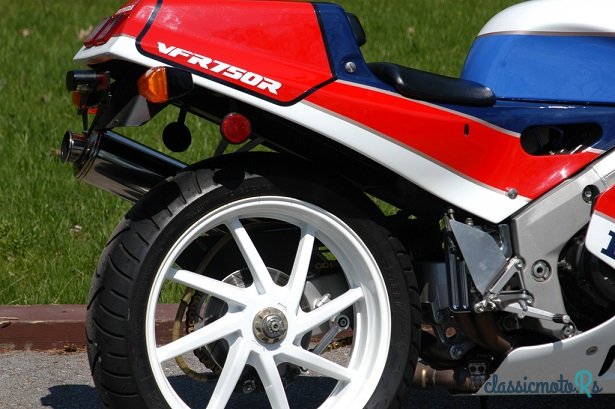 1988' Honda VFR750R photo #4