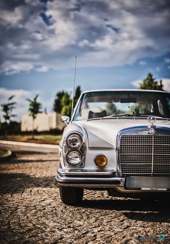 1972' Mercedes-Benz photo #2