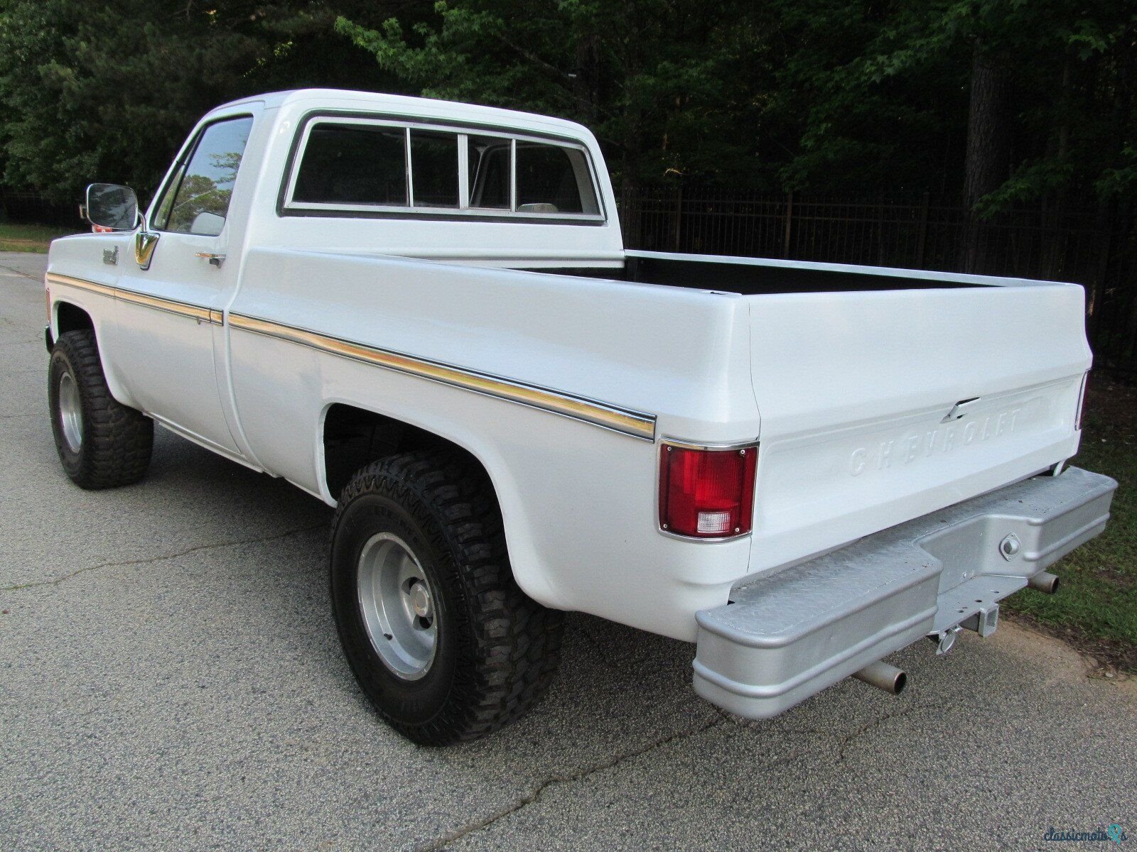 1975' Chevrolet C/K Truck photo #4