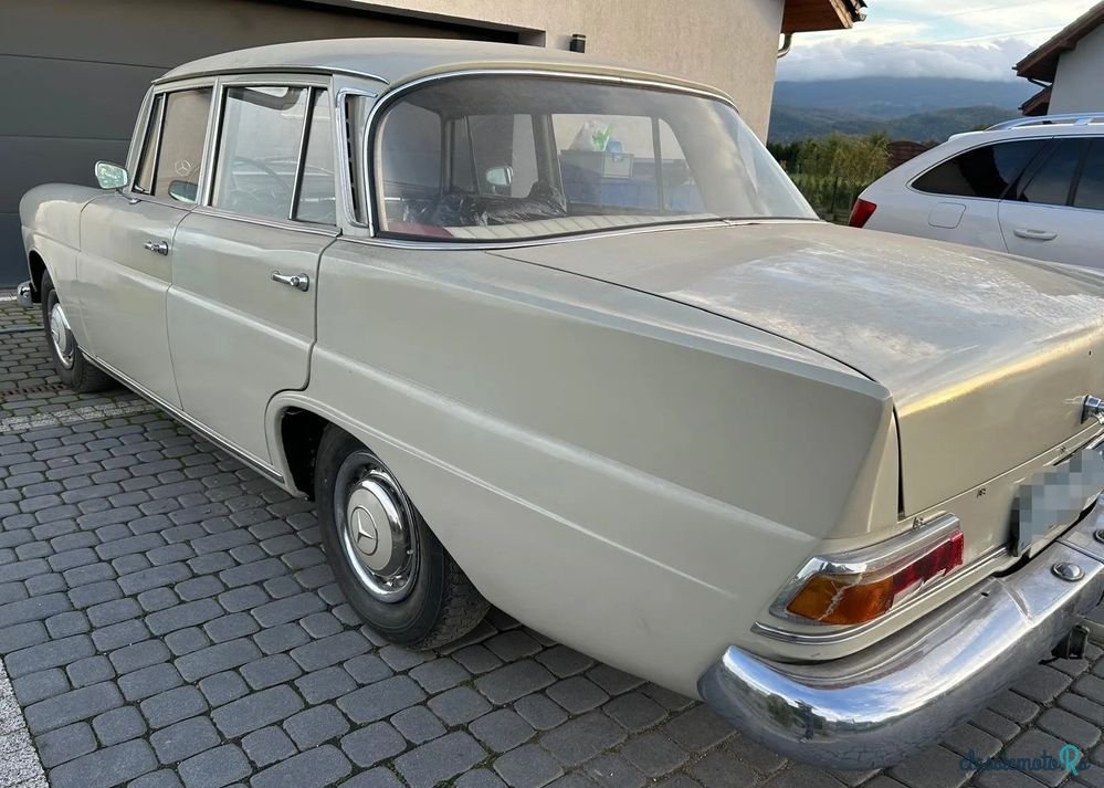 1965' Mercedes-Benz W110 photo #5