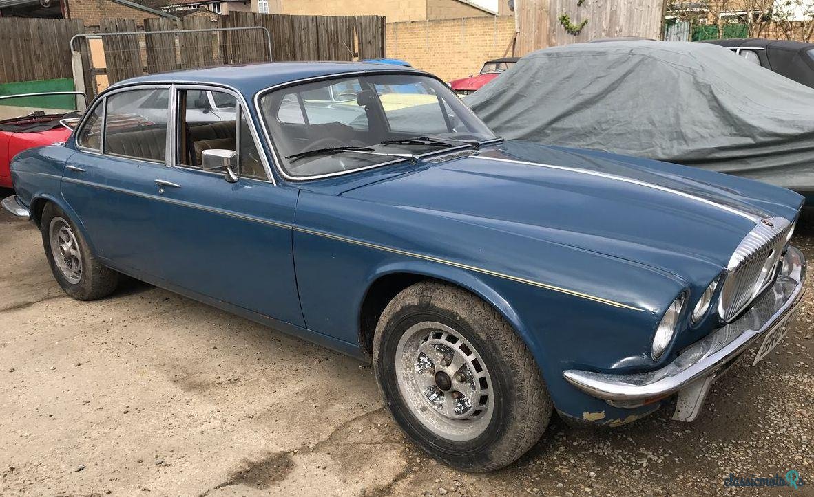 1966' Jaguar E-Type photo #2