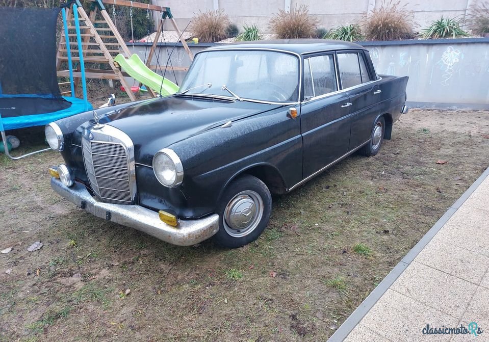 1962' Mercedes-Benz 190C W110 photo #1