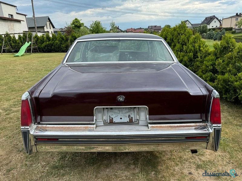 1977' Cadillac Deville photo #4