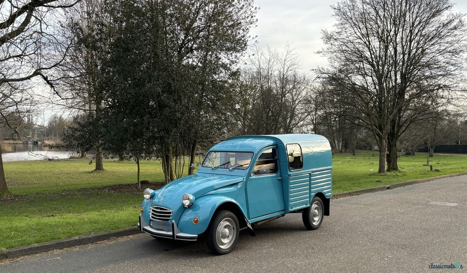 1973' Citroen 2CV AZu photo #1